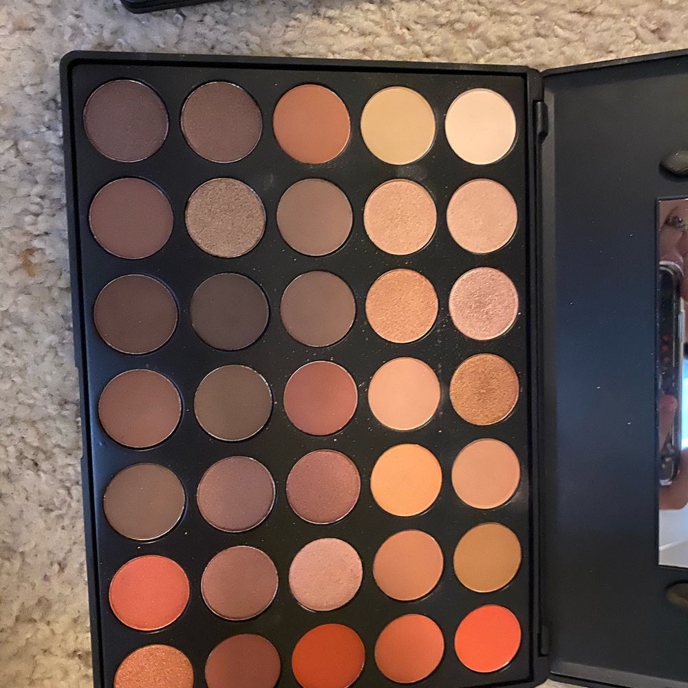 Makeup - Picture 4 of 4